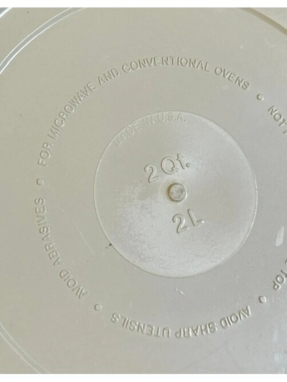Tupperware Cream Plastic Bowl with Lid Set
